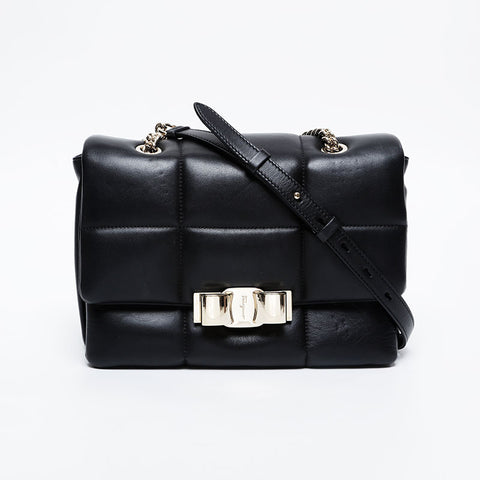Salvatore Ferragamo Matelasse Vara Padetto链条肩带黑色WS21187