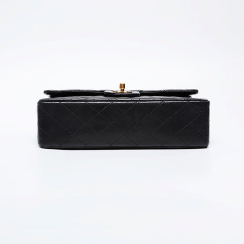 香奈儿第3号1994-1996 Lambskin Matelasse 9.8“双襟翼肩带黑色WS21195