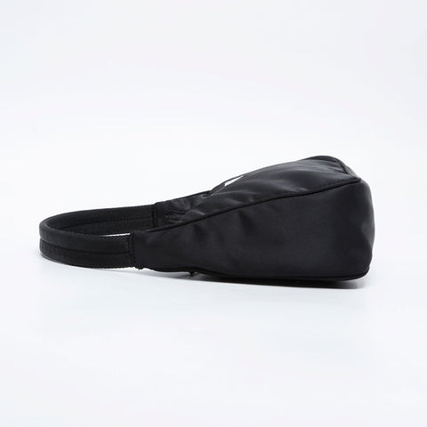 Prada Nylon Hobo手提包黑色WS21210