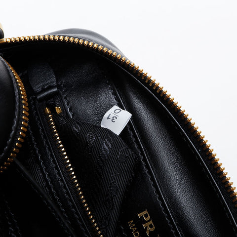 PRADA Leather Logo Camera Bag City Calf Shoulder Bag black WS21229