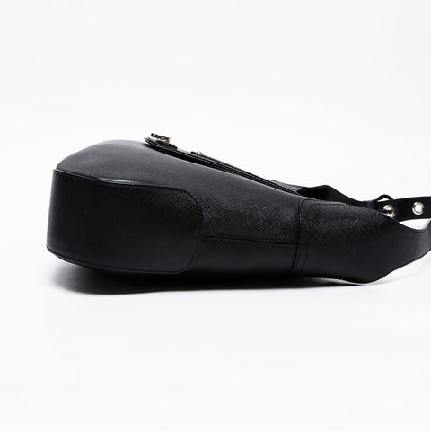 Salvatore Ferragamo Gancini leather one belt Shoulder Bag black WS21233
