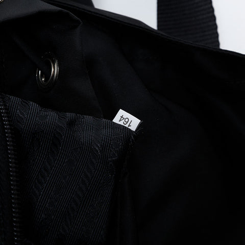PRADA Nylon triangle logo Backpack Â· Daypack black WS21238