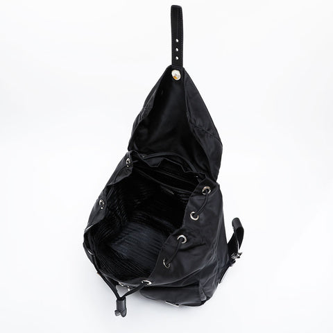 PRADA Nylon triangle logo Backpack Â· Daypack black WS21238