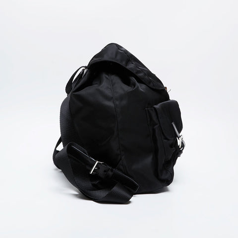 PRADA Nylon triangle logo Backpack Â· Daypack black WS21238
