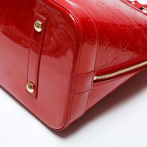 LOUIS VUITTON 2010 Monogram Vernis Alma GM Handbag Red WS21249