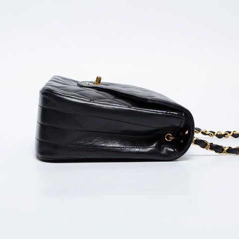 CHANEL 0 Series 1986-1989 Lambskin Chain Flap Matelasse Shoulder Bag black WS21257