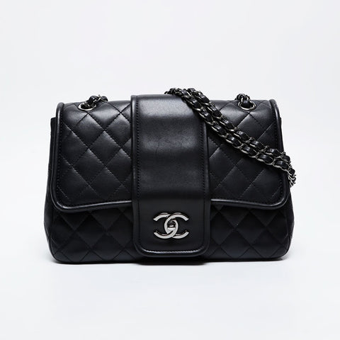 CHANEL 21st Series 2015-2016 Lambskin Chain Matelasse Flap Elementary Chic Shoulder Bag black WS21258