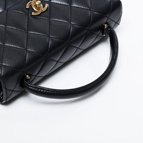 CHANEL No. 5 1997-1999 Top Handle Lambskin Matelasse Handbag black WS21259