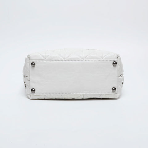 CHANEL 10 series 2005-2006 Leather COCO Mark Handbag white WS21274