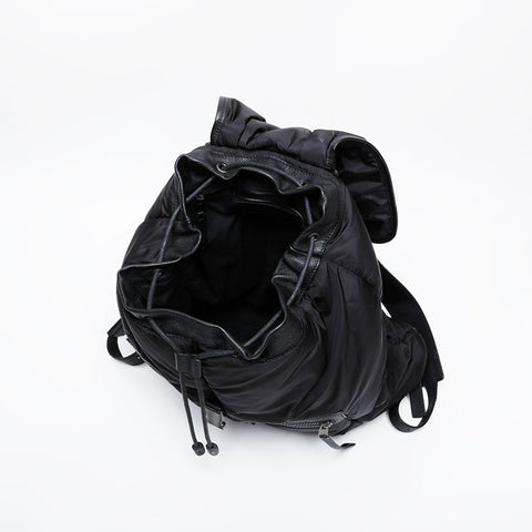 BALENCIAGA Nylon Traveler Padded Backpack Â· Daypack black WS21305
