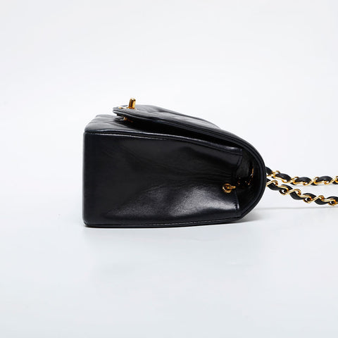 CHANEL No. 2 1991-1994 Diana Matelasse Chain Lambskin Shoulder Bag black WS21326