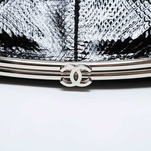 CHANEL No. 12 2008-2009 Patent Leather Clutch bag black WS21330