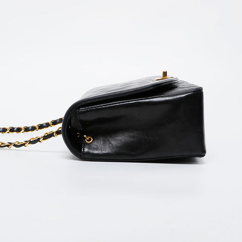 CHANEL No. 2 1991-1994 Diana Matelasse Chain Lambskin Shoulder Bag black WS21332