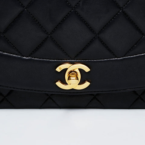 CHANEL No. 2 1991-1994 Diana Matelasse Chain Lambskin Shoulder Bag black WS21332