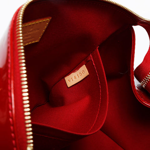 LOUIS VUITTON 2010 Monogram Vernis Sherwood PM Shoulder Bag Red WS21363