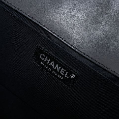 CHANEL No. 18 2013-2014 Medium Boy Lambskin Silver Metal Gunmetal Shoulder Bag black WS21407