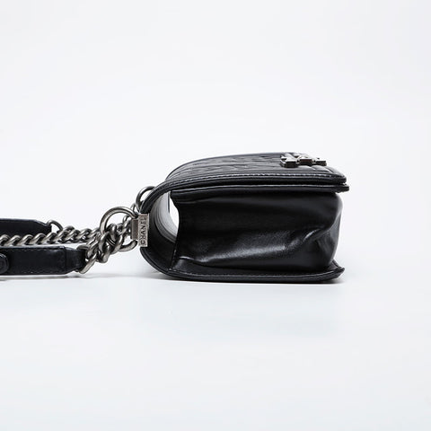 CHANEL No. 18 2013-2014 Medium Boy Lambskin Silver Metal Gunmetal Shoulder Bag black WS21407