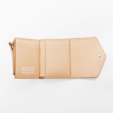 Maison Margiele メゾン マルジェラ レザー 22AW 三つ折り財布 ベージュ WS21439