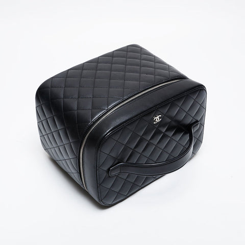 CHANEL No. 22 2015-2016 Matelasse Vanity Handbag black WS21451