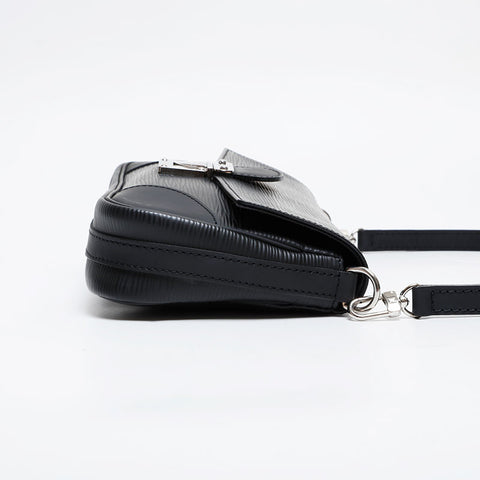 LOUIS VUITTON 2005 Epi Pochette Segur Pouch Shoulder Bag black WS21469