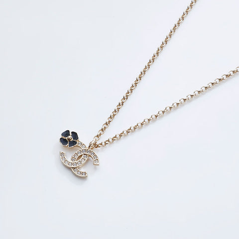 CHANEL I25P 2025 COCO Mark Rhinestone Clover Necklace gold WS21481