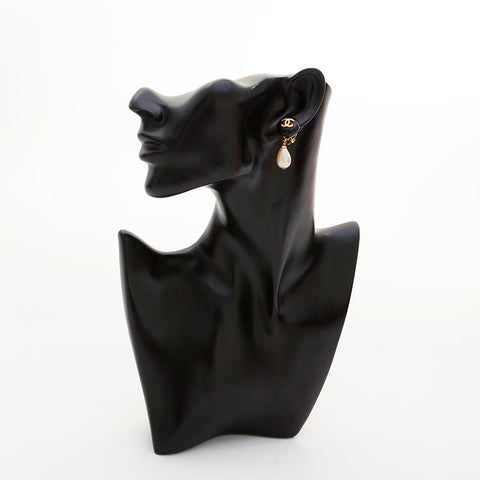 CHANEL 94P 1994 COCO Mark Pearl Drop Earring gold WS21505