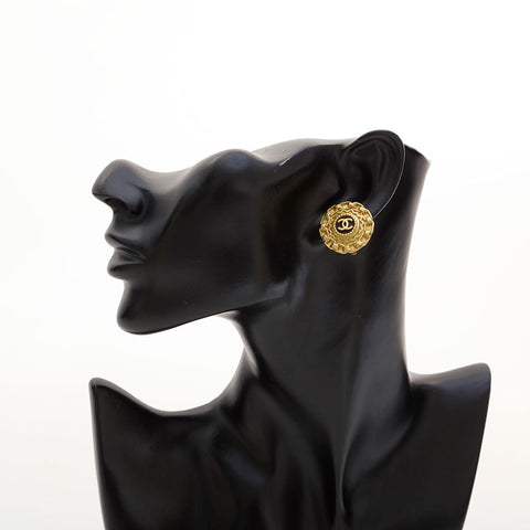 CHANEL 95P 1995 COCO Mark Earring gold WS21506