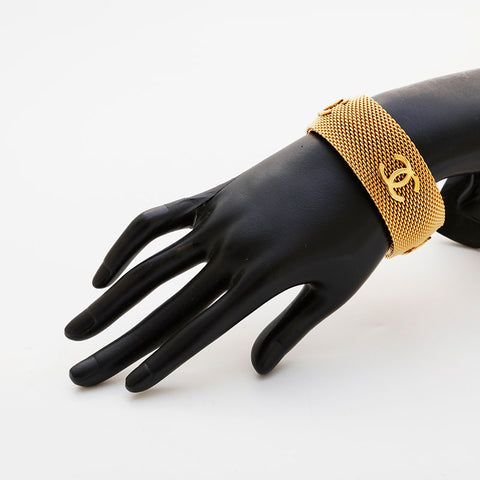CHANEL COCO Mark Mesh Bangle 96A 1996 bracelet gold WS21508