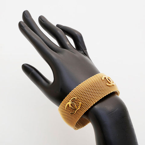 CHANEL COCO Mark Mesh Bangle 96A 1996 bracelet gold WS21508