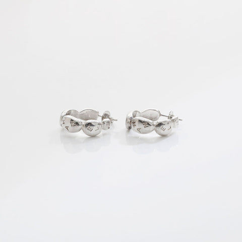 CHANEL Logo hoop Pierce Silver WS21509