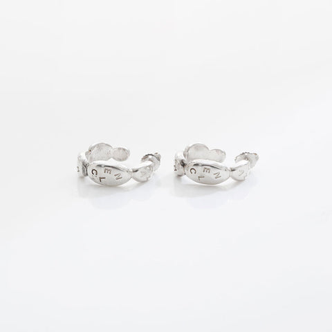 CHANEL Logo hoop Pierce Silver WS21509
