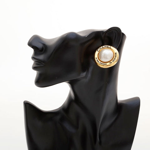 CHANEL Pearl round Earring gold WS21514