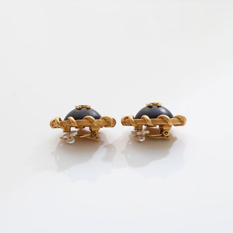 CHANEL 94P 1994 COCO Mark Earring gold WS21561