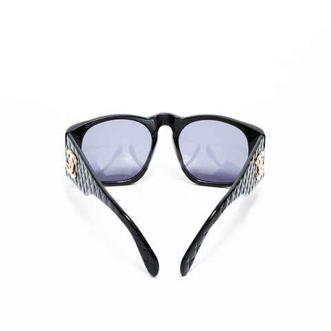 CHANEL Matelasse COCO Mark sunglasses black WS21645