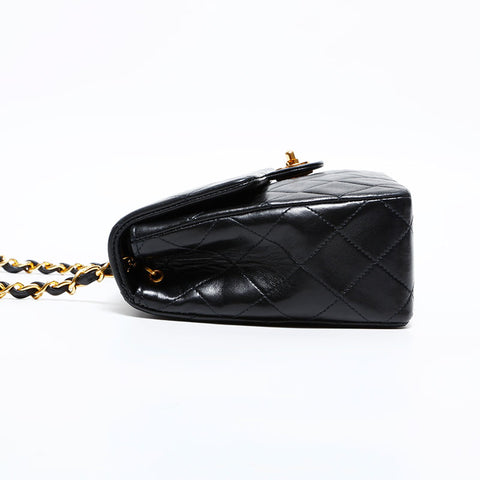 CHANEL 0 Series 1986-1988 Lambskin Mini Matelasse Square Chain Shoulder Bag black WS21662