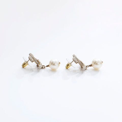 CHANEL A25V 2025 COCO Mark Rhinestone Pierce gold WS21677