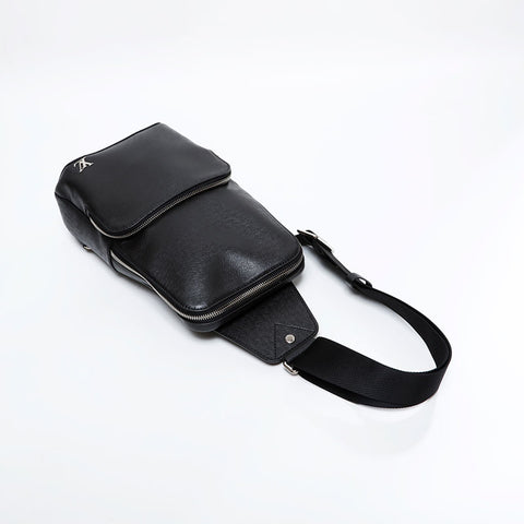 LOUIS VUITTON Taiga Avenue Sling Bag Body Shoulder Shoulder Bag black WS21718