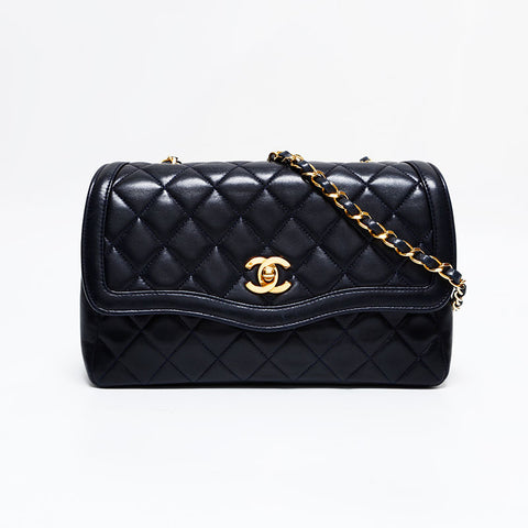 CHANEL No. 1 1989-1991 Matelasse with lambskin pouch Shoulder Bag Navy WS21791