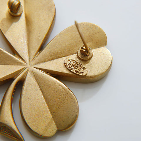 CHANEL 94A 1994 COCO Mark Clover Brooch gold WS21878