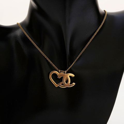 CHANEL 04P 2004 COCO Mark Heart Necklace gold WS21879