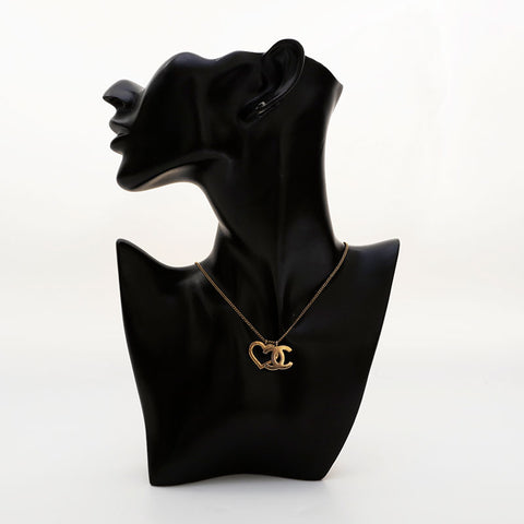CHANEL 04P 2004 COCO Mark Heart Necklace gold WS21879