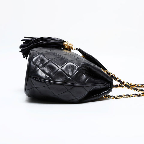 CHANEL 1989-1991 Series 1 Lambskin Mini Chain Matelasse Shoulder Bag black WS21910