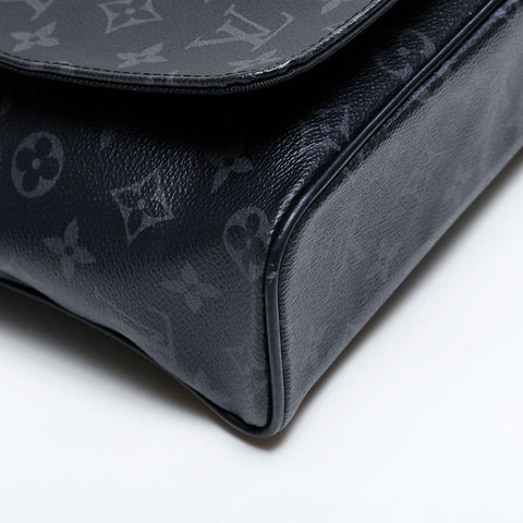 LOUIS VUITTON 2017 Monogram Eclipse District MM Shoulder Bag black WS21940