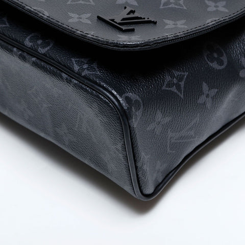 LOUIS VUITTON 2017 Monogram Eclipse District MM Shoulder Bag black WS21940