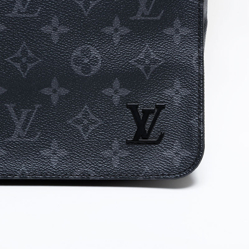 LOUIS VUITTON 2017 Monogram Eclipse District MM Shoulder Bag black