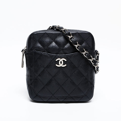 CHANEL 10 series 2005-2006 Caviar Chain Matelasse Shoulder Bag black WS22043