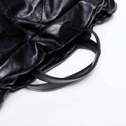 CHANEL 22 Chain Leather Backpack Â· Daypack black WS22079
