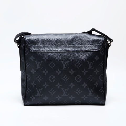 LOUIS VUITTON 2018 Monogram Eclipse District PM NM Shoulder Bag black WS22080