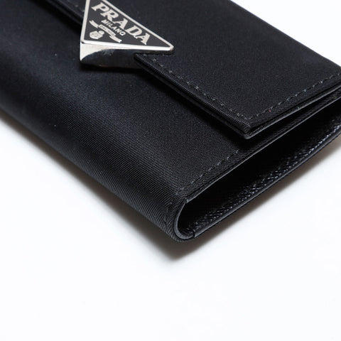 プラダ PRADA トライアングル ロゴ ナイロン キーケース ブラック WS22085