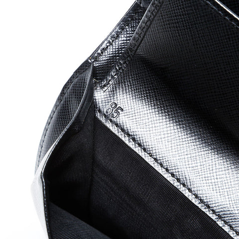 PRADA Nylon triangle logo Bifold Wallet black WS22109